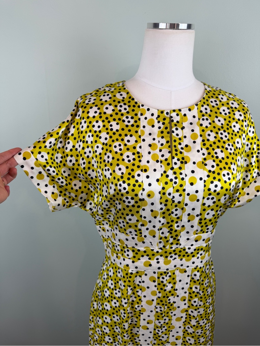 NWT Boden Emeralda Dress Yellow Polka Dot Midi Dress size 4 - Picture 2 of 8